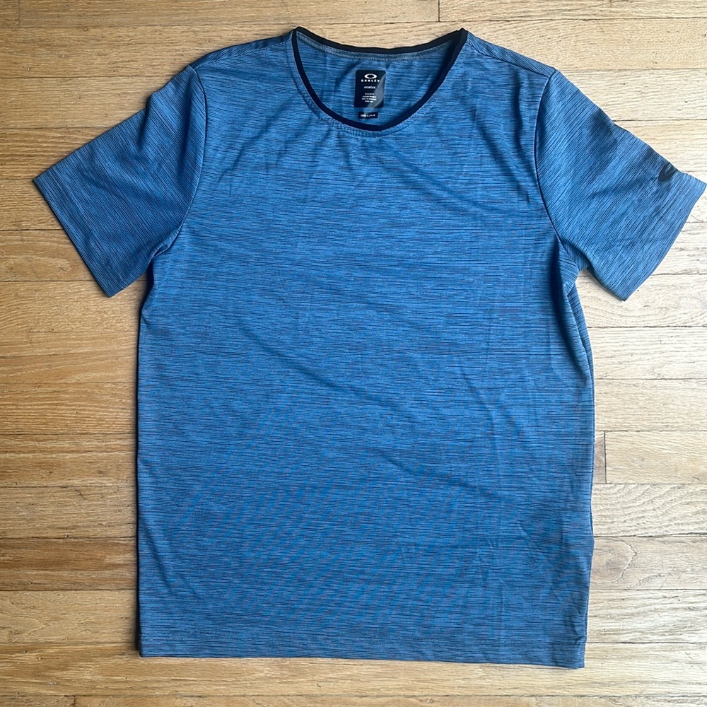 Oakley Men’s Hydrolix shirt
